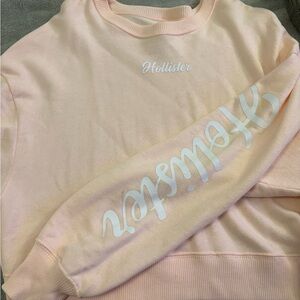 Hollister light pink crop top crewneck